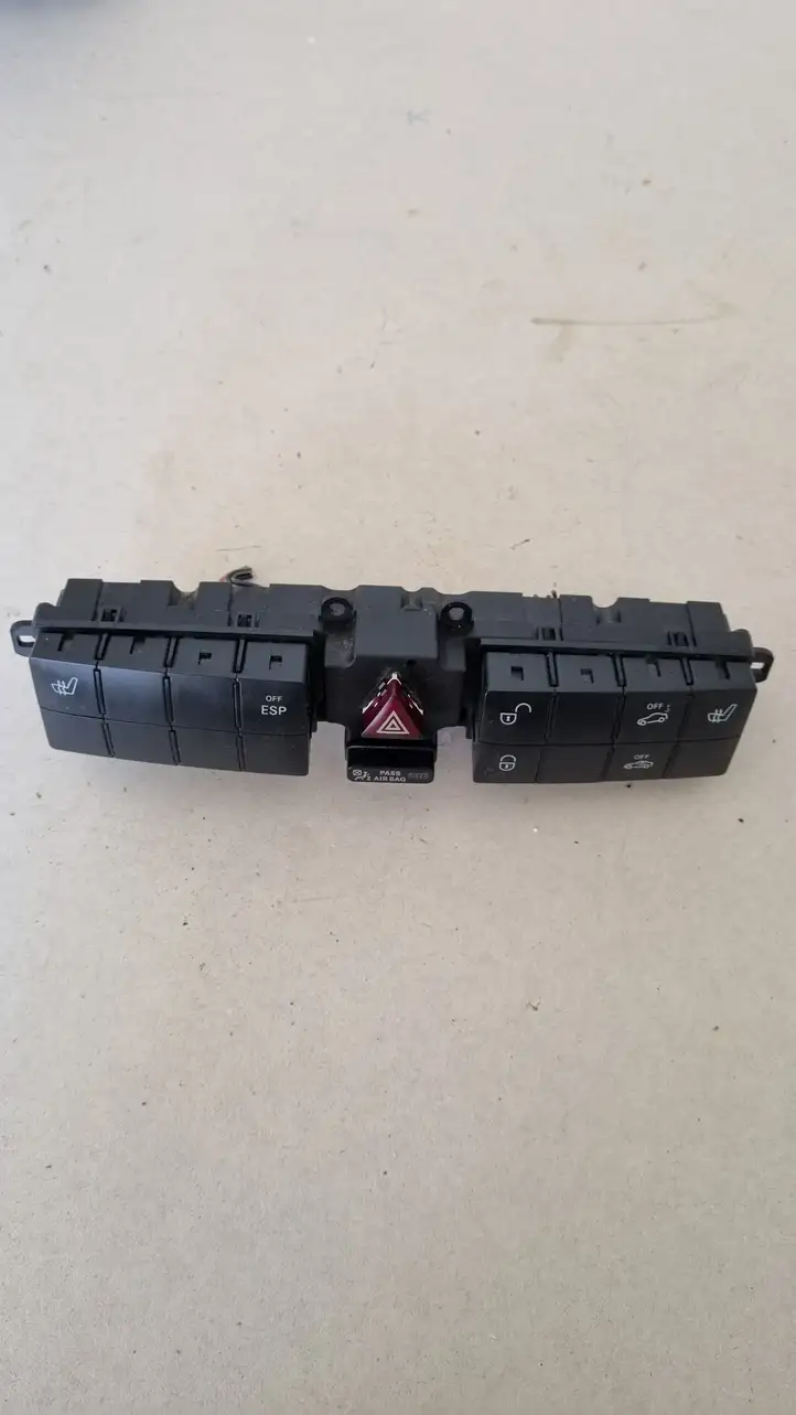 Mercedes-Benz C W203 (2000 - 2007) 2038700251 Мултифункционный включатель управления / ручка — фото 1