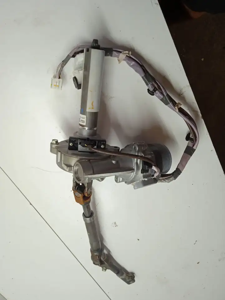 Toyota Prius+ (ZVW40) (2011 - 2018) 2Y21122413 Насос гидроусилителя руля — фото 2