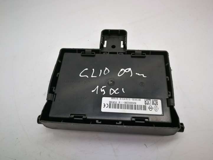 Renault Clio III (2005 - 2012)  8200652285B Модуль кузова