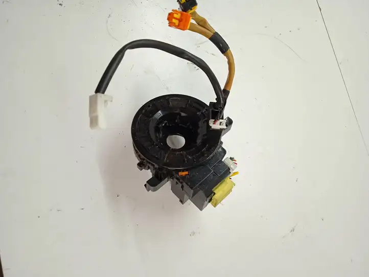 Toyota Prius (XW20) (2003 - 2009) 4802075B084 Контактное кольцо SRS — фото 1