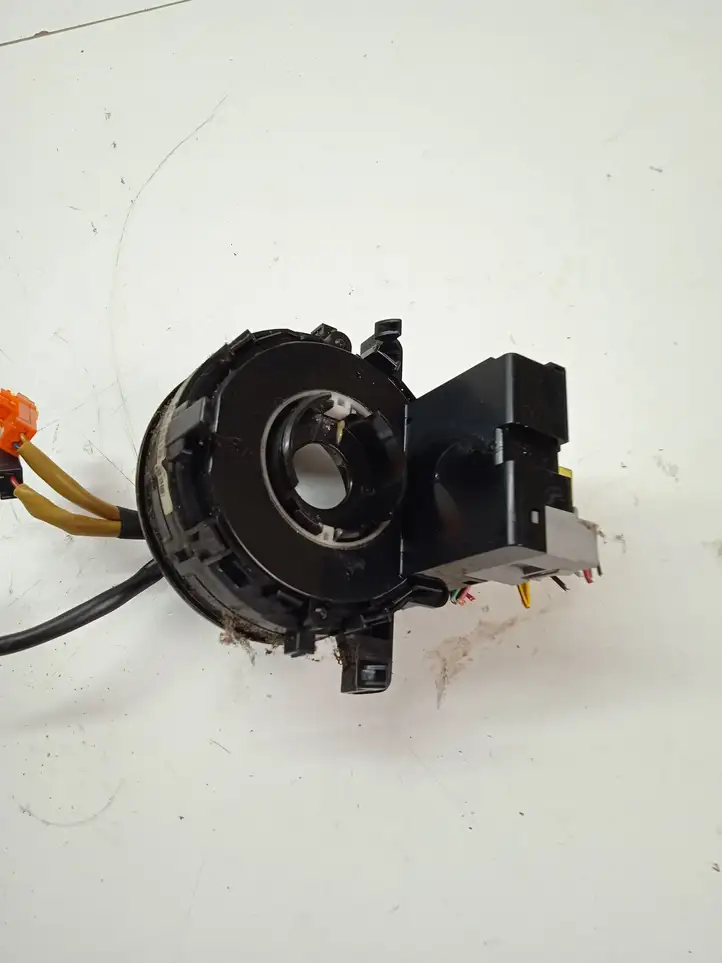 Toyota Prius (XW20) (2003 - 2009) 4802075B084 Контактное кольцо SRS — фото 2
