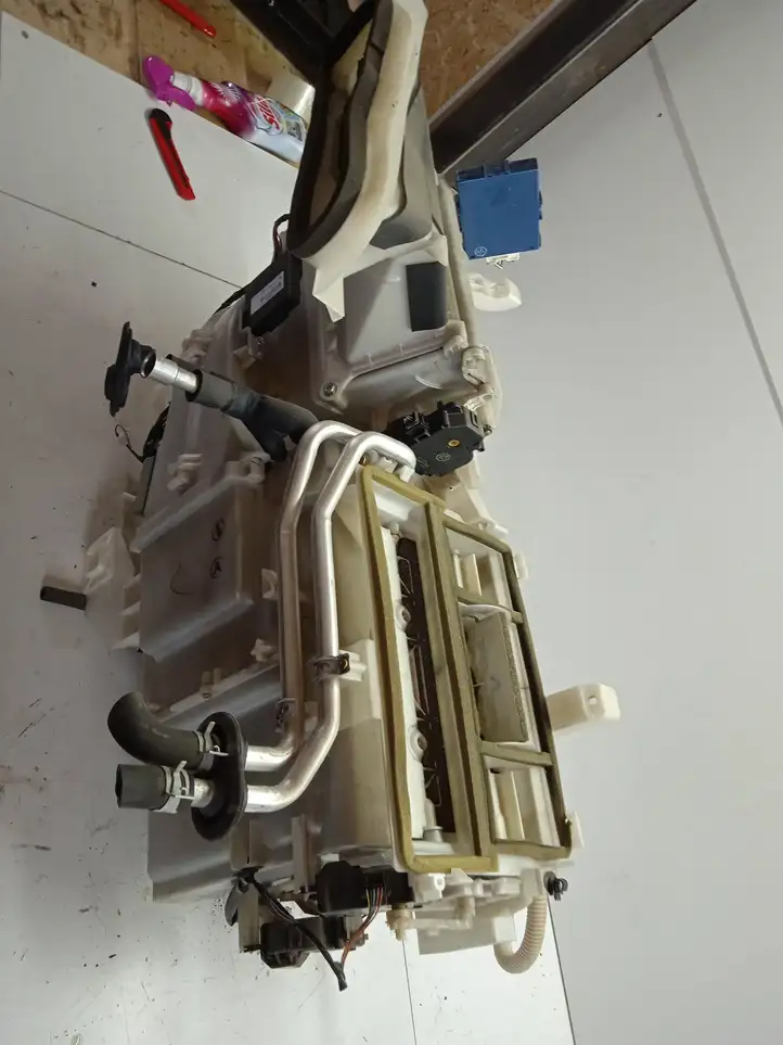 Toyota Prius (XW20) (2003 - 2009) 8705047100 Комплект системы вентиляции салона — фото 3