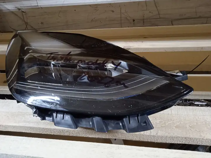 Tesla Model Y (2019 - 2024) 151495300D Передняя фара — фото 3