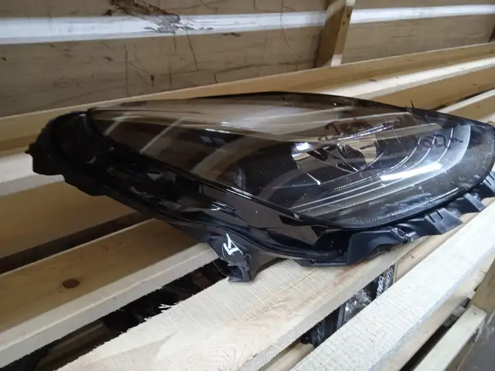 Tesla Model Y (2019 - 2024) 151495300D Передняя фара — фото 6