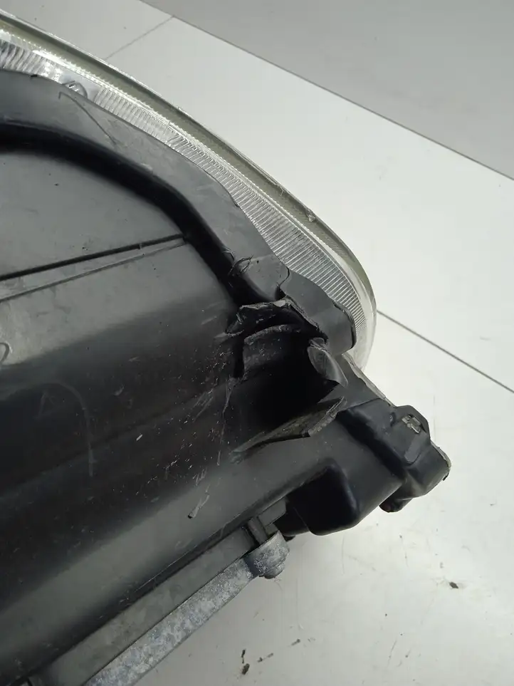 Suzuki Baleno IV (2015 - ) I351835100M Передняя фара — фото 9