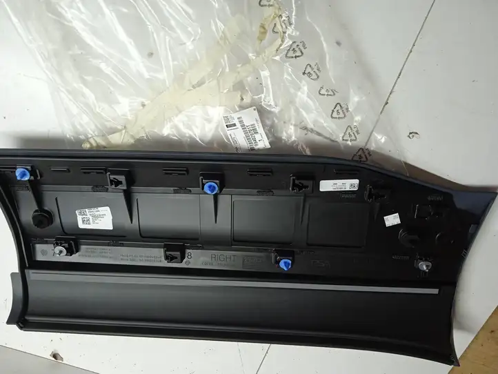 Peugeot 3008 II (2016 - 2023) 984029701T Молдинги задней двери — фото 4