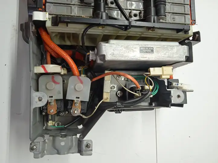 Toyota Prius (XW20) (2003 - 2009) G951047030 Аккумулятор гибридного / электрического автомобиля — фото 2