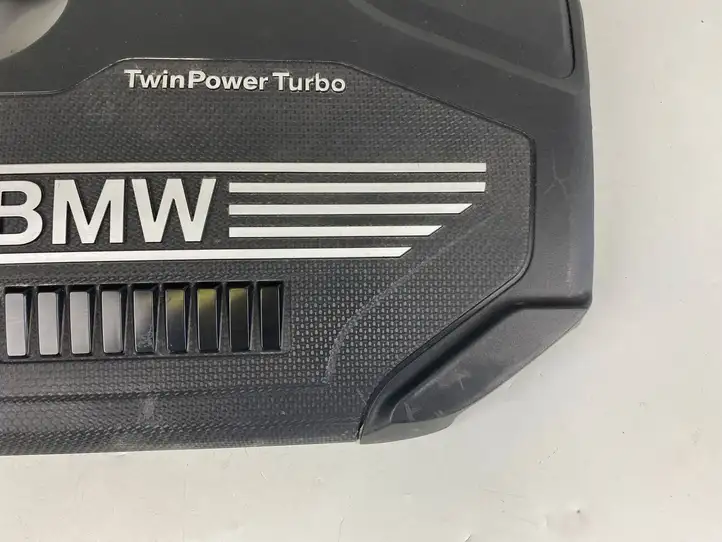 BMW 1 F40 (2019 - ) 8656447 Крышка двигателя декоративная — фото 9