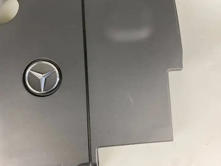 Mercedes-Benz SLK R172 (2011 - 2017) A6510103713 Крышка двигателя декоративная — фото 4