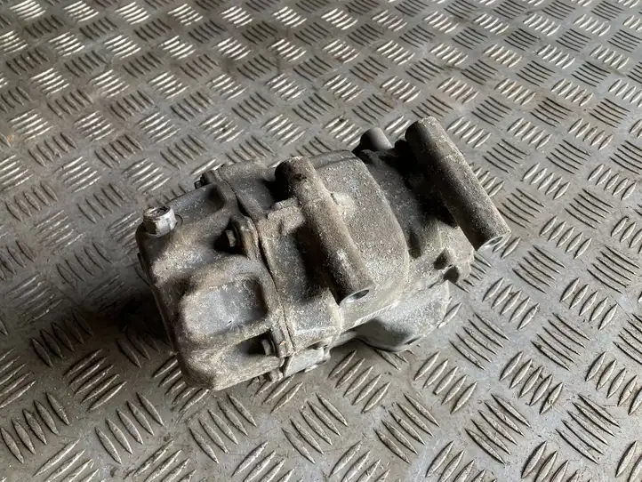 Toyota Auris E180 (2012 - 2018) 0422001330 Компрессор (насос) кондиционера воздуха — фото 11