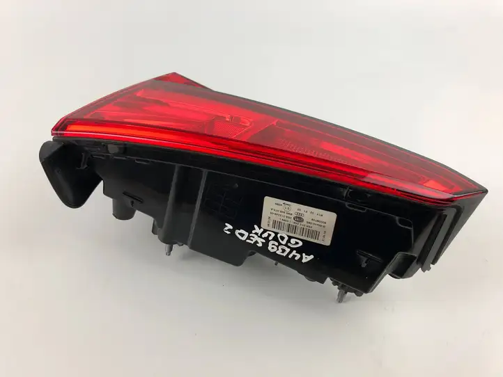 Audi A4 S4 B9 (2015 - 2019) 8W5945076A Задний фонарь в крышке багажника — фото 5