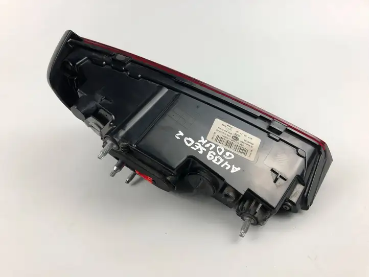 Audi A4 S4 B9 (2015 - 2019) 8W5945076A Задний фонарь в крышке багажника — фото 7