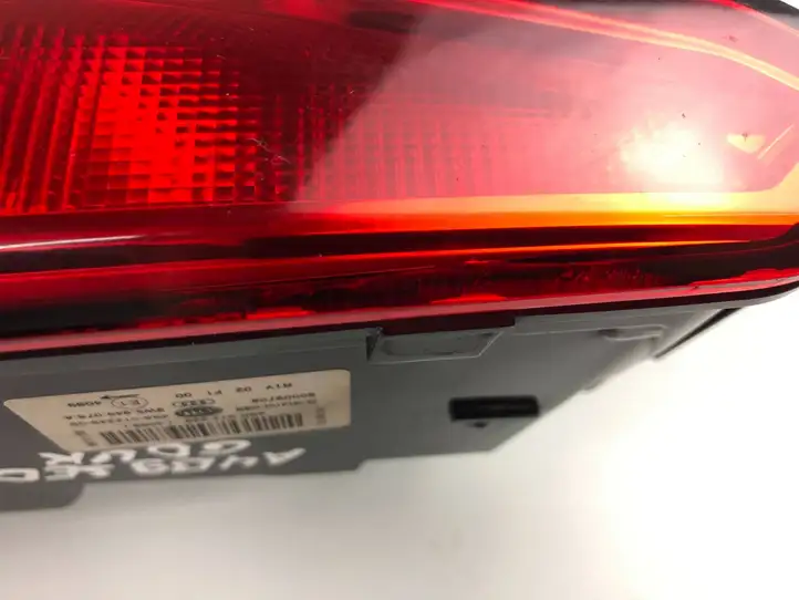 Audi A4 S4 B9 (2015 - 2019) 8W5945076A Задний фонарь в крышке багажника — фото 16