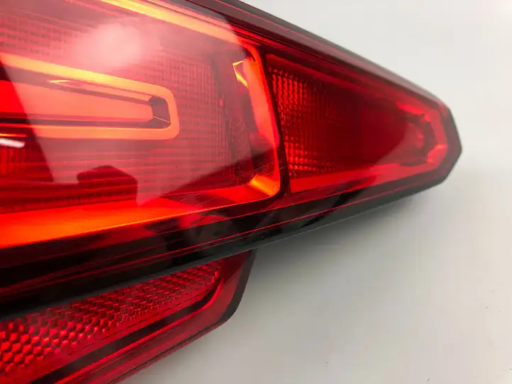Audi A4 S4 B9 (2015 - 2019) 8W5945075A Задний фонарь в кузове — фото 7