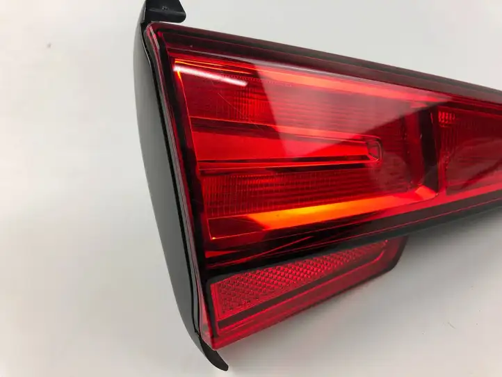 Audi A4 S4 B9 (2015 - 2019) 8W5945075A Задний фонарь в кузове — фото 15