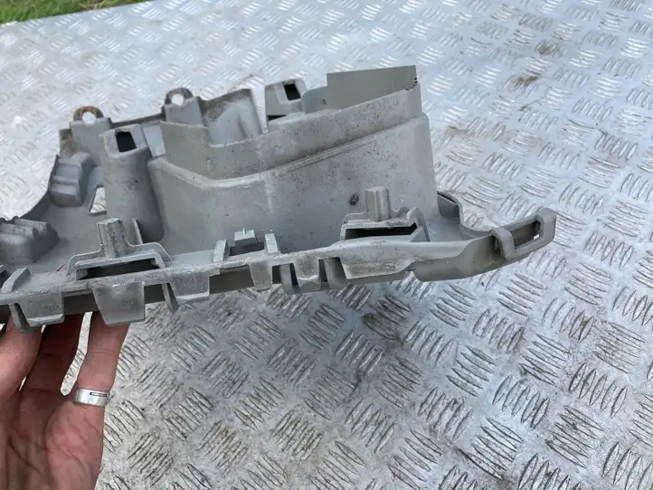 BMW 1 F20 F21 (2011 - 2019) 8063451 Кронштейн угловой части бампера — фото 2