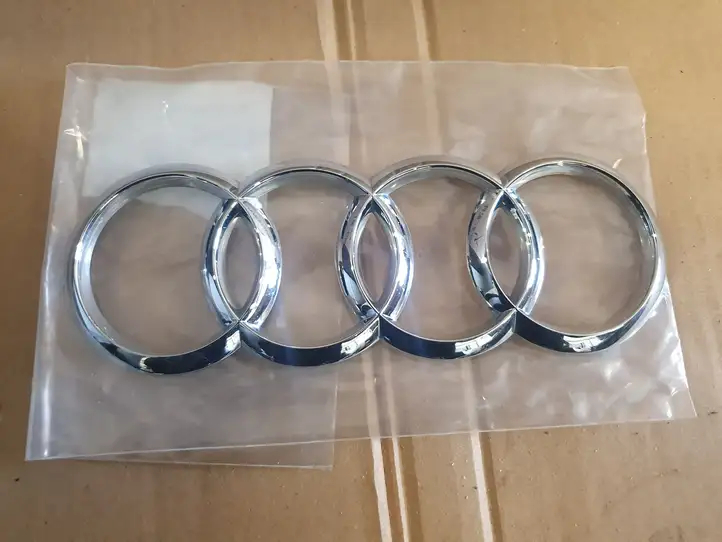 Audi A3/S3 8V (2012 - 2016) 8V5853742 Эмблема автомобиля — фото 1