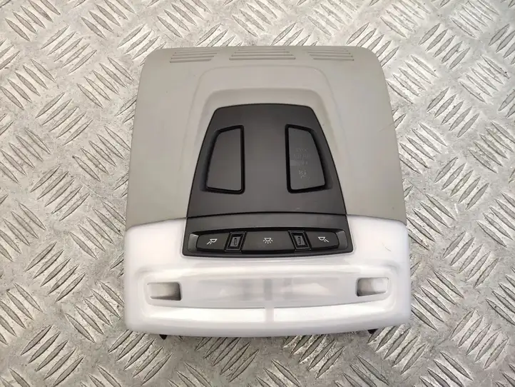 BMW 3 F30 F35 F31 (2012 - 2018) 9288777 Передняя подсветка — фото 1