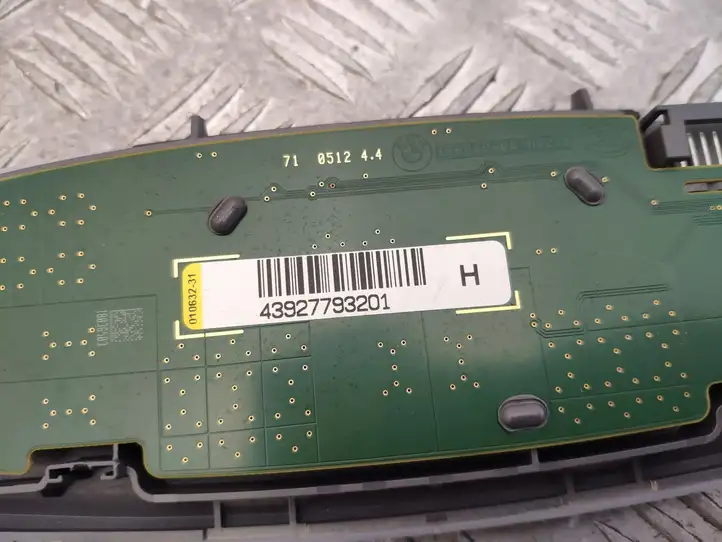 BMW 3 F30 F35 F31 (2012 - 2018) 43927793201 Передняя подсветка — фото 5