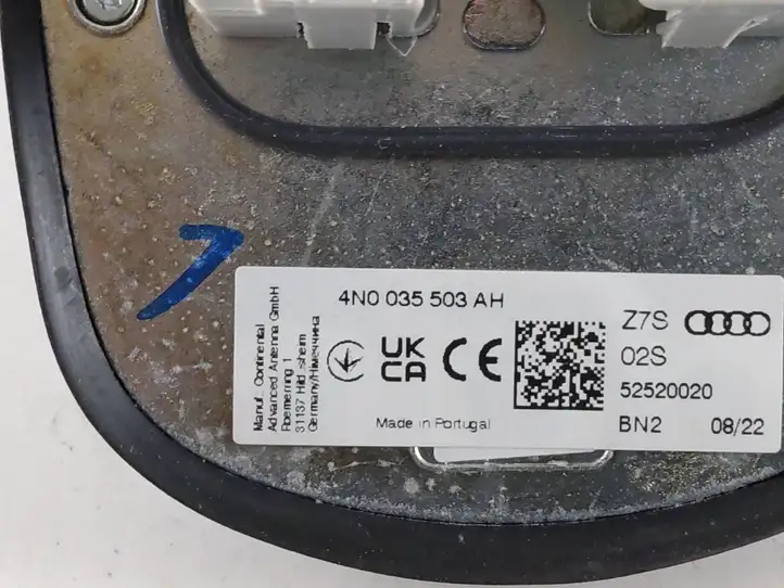 Audi e-tron (2018 - ) 4N0035503AH GPS антенна — фото 4