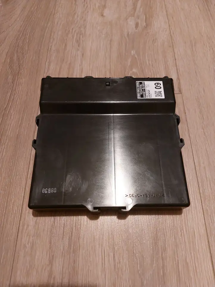 Toyota Corolla E210 E21 (2018 - ) 8998102090 Прочие блоки управления — фото 1
