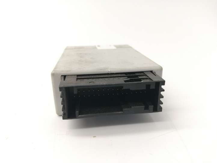 BMW 3 E90 E91 (2005 - 2012)  7184392 Блок управления крюка для прицепа