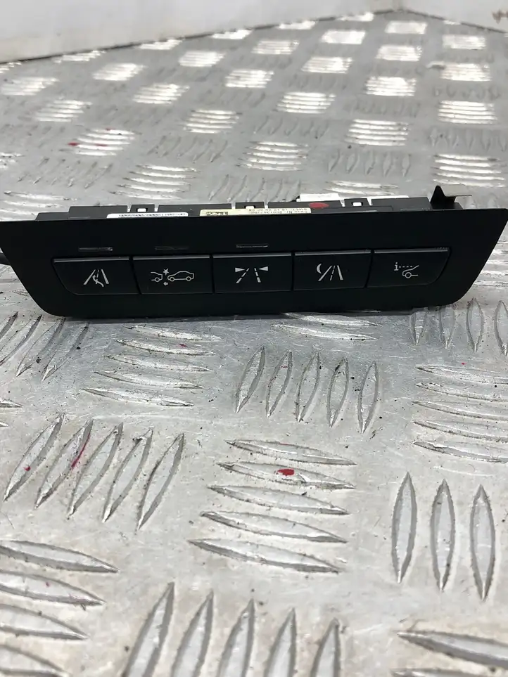 BMW 5 F10 F11 (2009 - 2016) 11419110 Мултифункционный включатель управления / ручка — фото 1