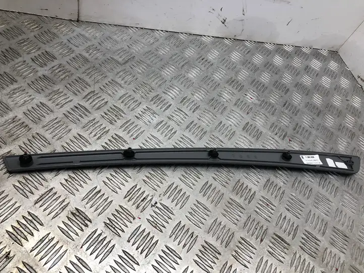 BMW 5 E60 E61 (2004 - 2010) 1380956 Прочая отделка задней двери — фото 3