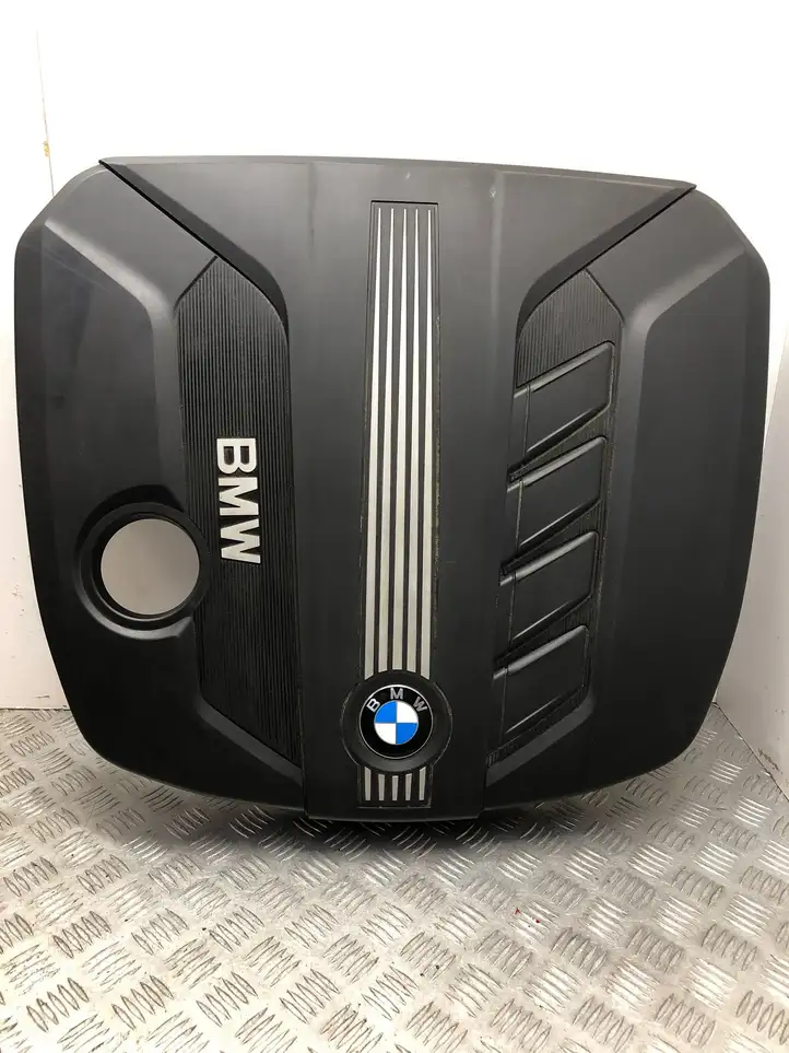 BMW 5 F10 F11 (2009 - 2016) 7802847 Крышка двигателя декоративная — фото 1