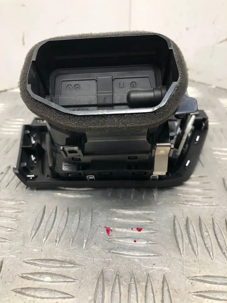 BMW 3 F30 F35 F31 (2012 - 2018) 9346226 Боковой воздушный дефлектор — фото 4