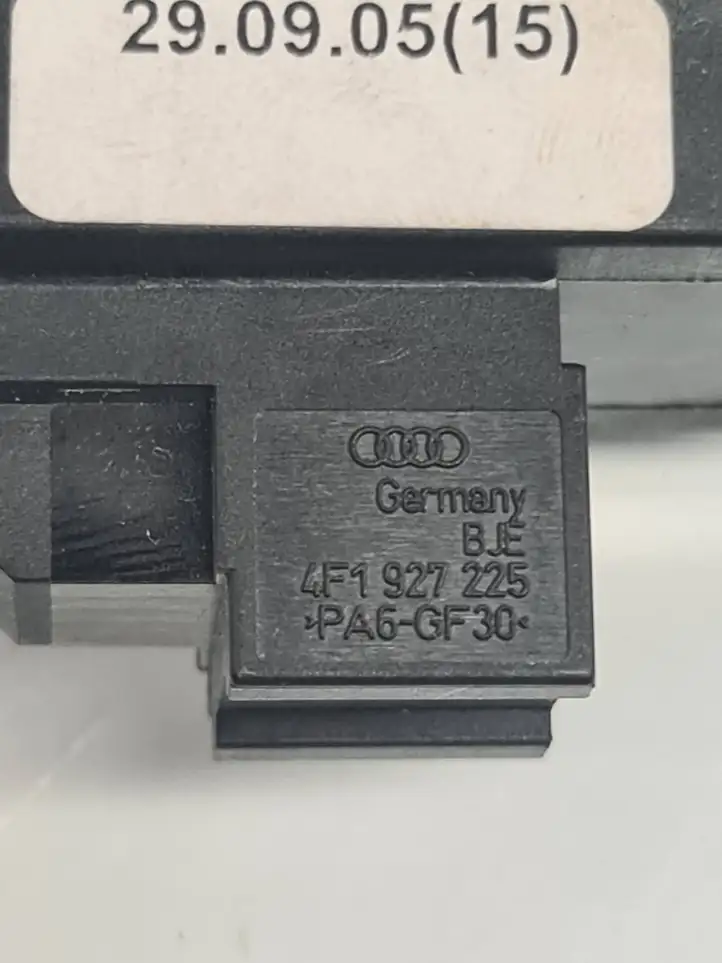 Audi A6 S6 C6 4F (2004 - 2008) 4F1927225 Кнопка ручного тормоза — фото 5