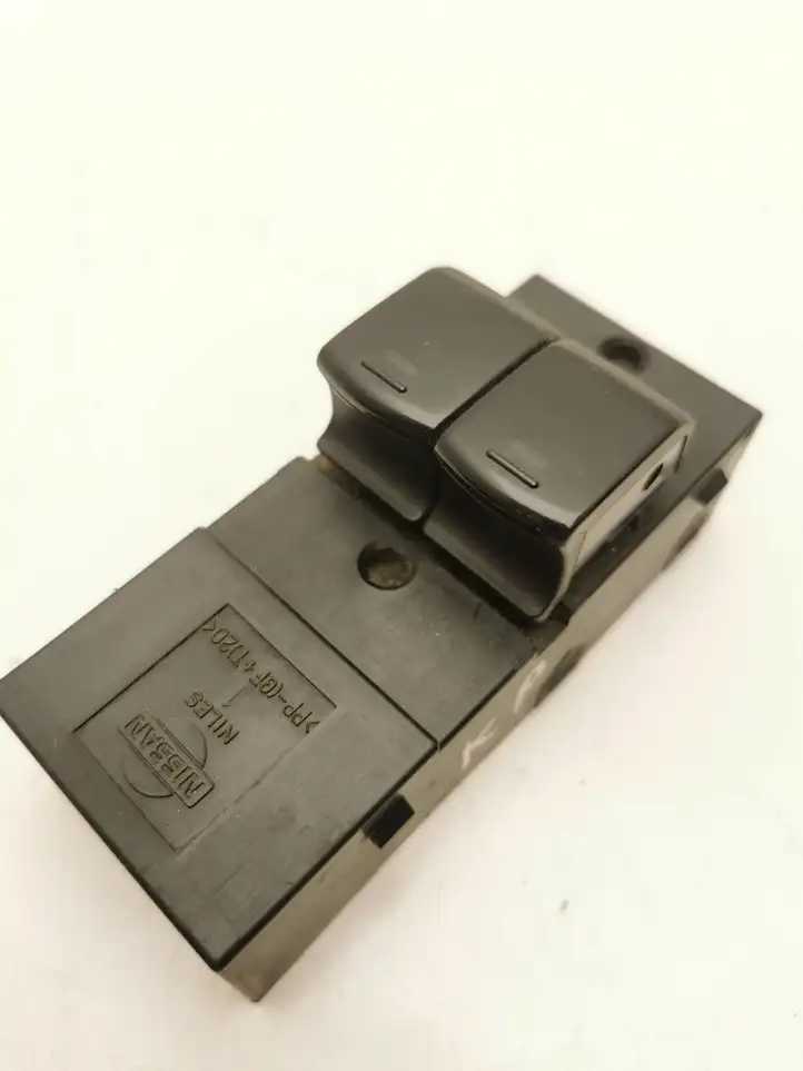 Nissan Micra (2003 - 2007) N1LES Кнопка стеклоподъемников — фото 2