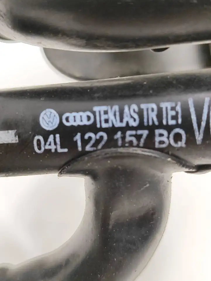 Audi A6 C7 (2014 - 2018) 04L122157BQ Шланги системы охлаждения — фото 9