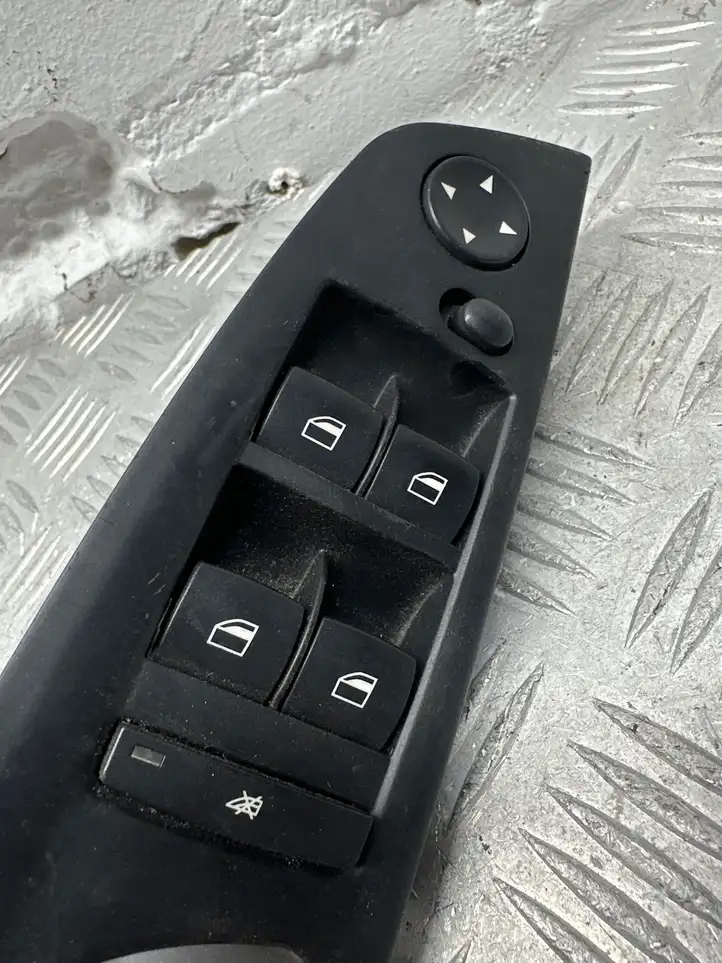 BMW X5 E70 (2006 - 2013) 9218043 Кнопка стеклоподъемников — фото 2