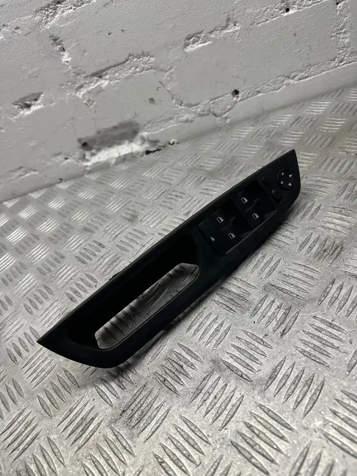 BMW X5 E70 (2006 - 2013) 9218044 Кнопка стеклоподъемников — фото 1