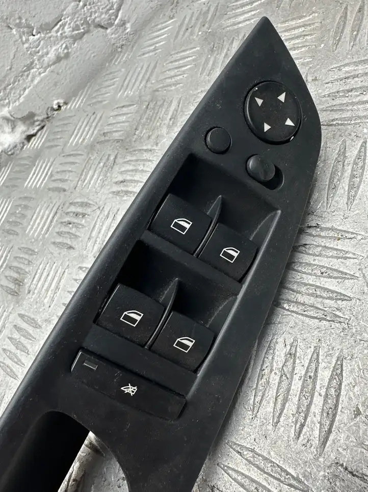 BMW X5 E70 (2006 - 2013) 9218044 Кнопка стеклоподъемников — фото 2