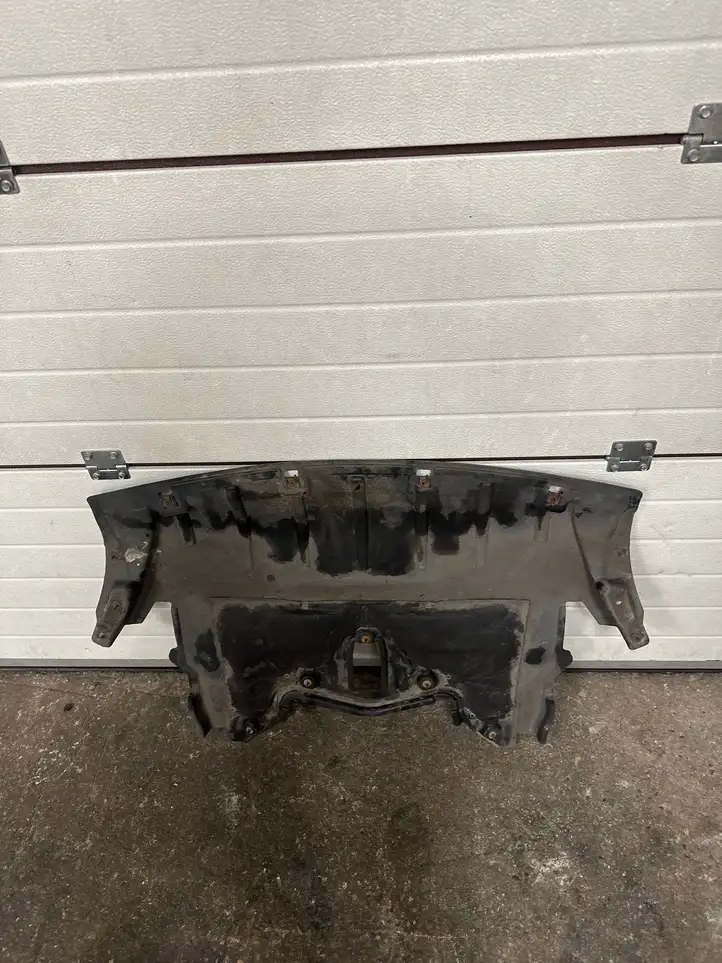 BMW X5 E70 (2006 - 2013) 7233967 Защита двигателя — фото 3