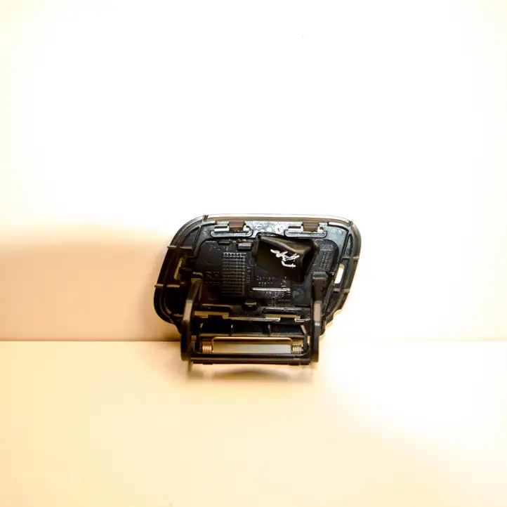 Audi A4 S4 B8 8K (2011 - 2015) 8K0955276H Крышка омывателя фар — фото 2
