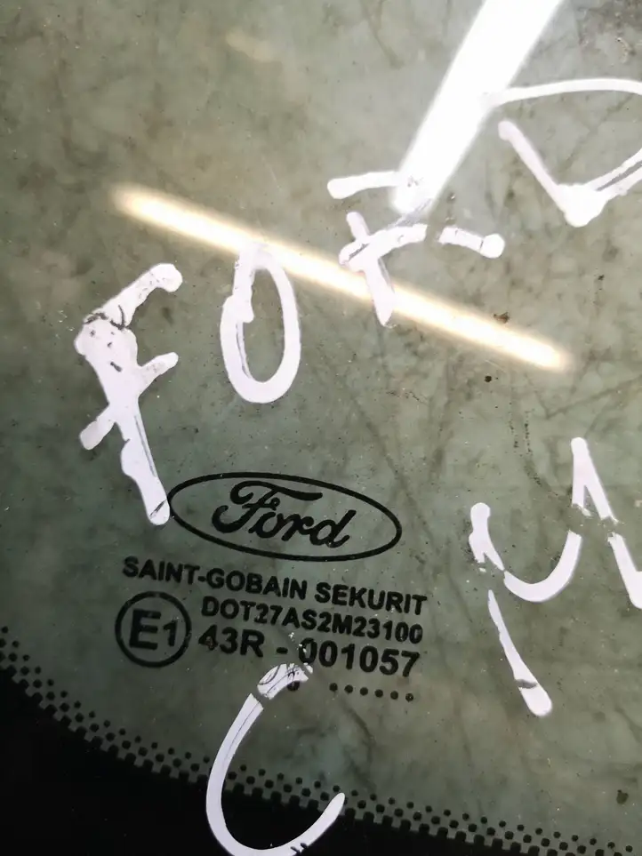 Ford C-MAX I (2003 - 2007) 43R001057 Форточка двери — фото 2