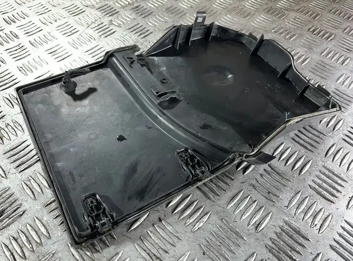 Volvo V60 (2010 - 2013) 31265957 Крышка ящика аккумулятора — фото 3