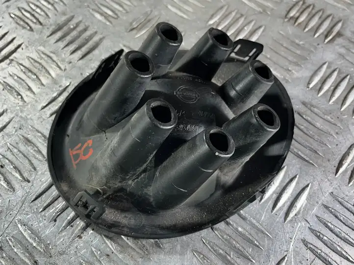Nissan Note (E11) (2006 - 2014) 622579U000 Решетка противотуманной фары — фото 2