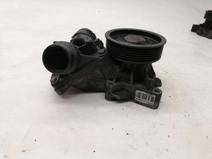 BMW 1 E81 E87 (2004 - 2011)  7790045 Водяной насос