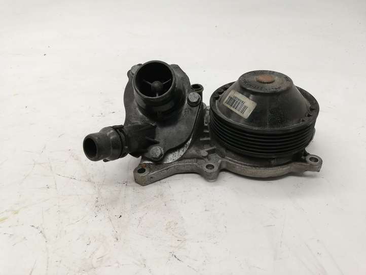 BMW 3 E92 E93 (2005 - 2014)  7810833 Водяной насос