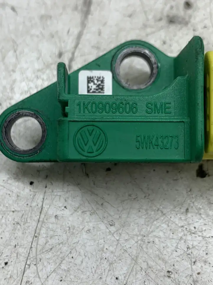 Volkswagen Golf V (2003 - 2009) 1K0909606 Датчик удара SRS — фото 3
