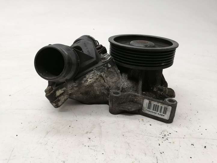 BMW 1 E81 E87 (2004 - 2011)  7790045 Водяной насос