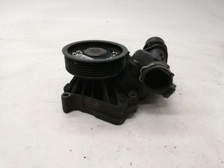 BMW 5 E60 E61 (2004 - 2010)  7790045 Водяной насос