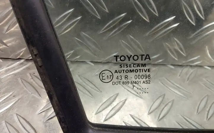Toyota C-HR I (2016 - 2022) Форточка двери — фото 2