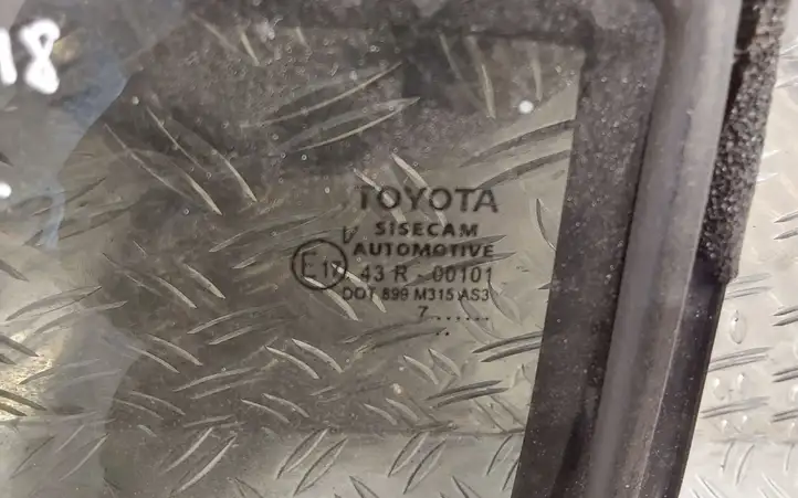 Toyota C-HR I (2016 - 2022) 68189F4010 Форточка двери — фото 2