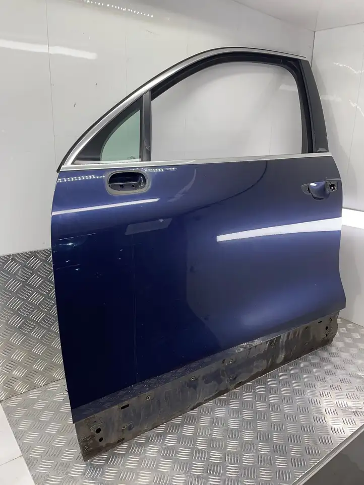 Volkswagen Touareg II (2010 - 2018) 7P0831311B Дверь — фото 1