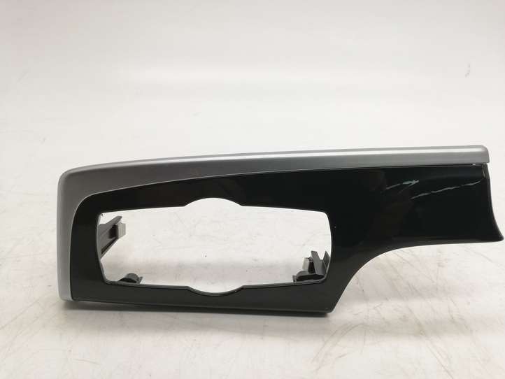 BMW 5 F10 F11 (2009 - 2016)  9166928 Рамка рычага переключения передач